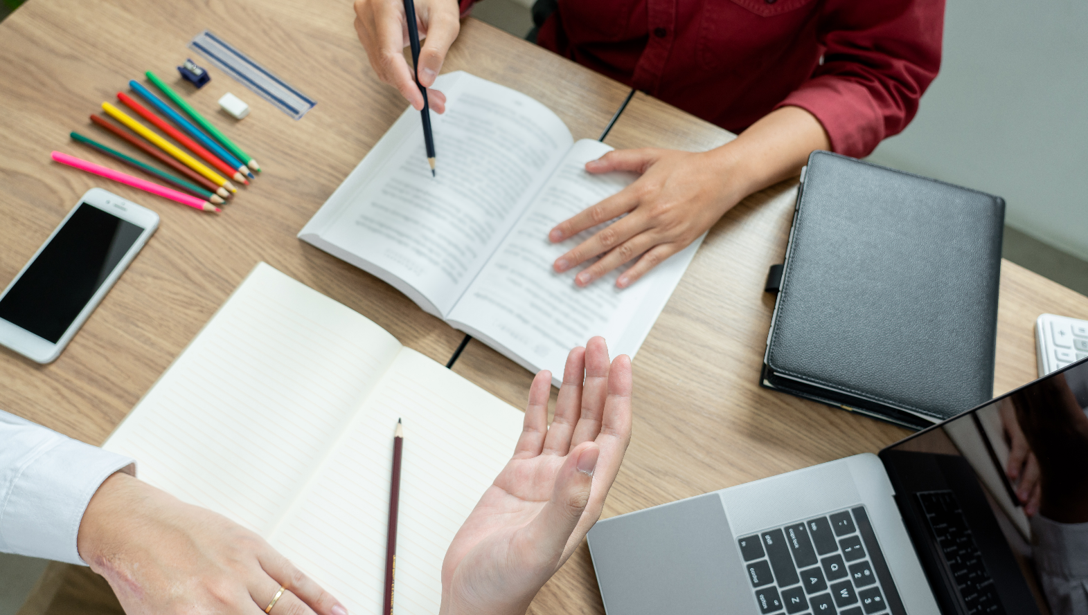 如何在生活中练习口语？