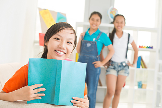 雅思听力提分秘籍：新航道成都雅思课程助你突破听力瓶颈