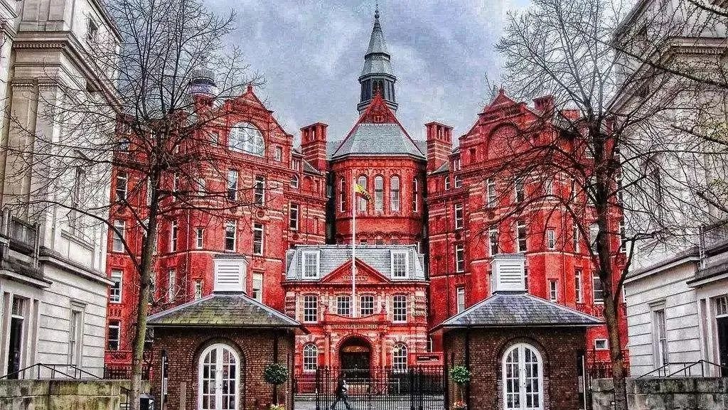 伦敦政治经济学院