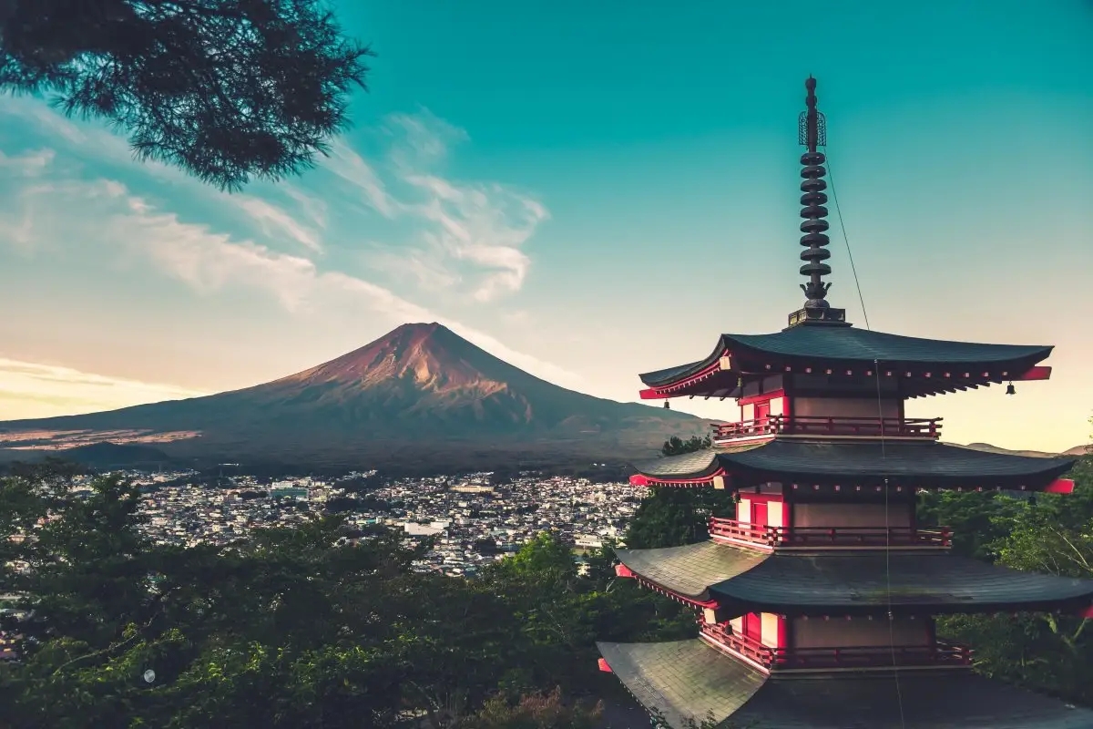日本留学需要什么申请条件和要求—西安新航道日本留学中介